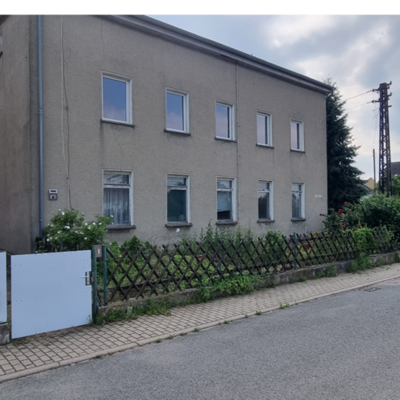 Bild vergrößern: Foto 2 - Mehrfamilienhaus mit 4 Wohneinheiten Zörbig, OT Stumsdorf, Karl-Liebknecht-Straße 4