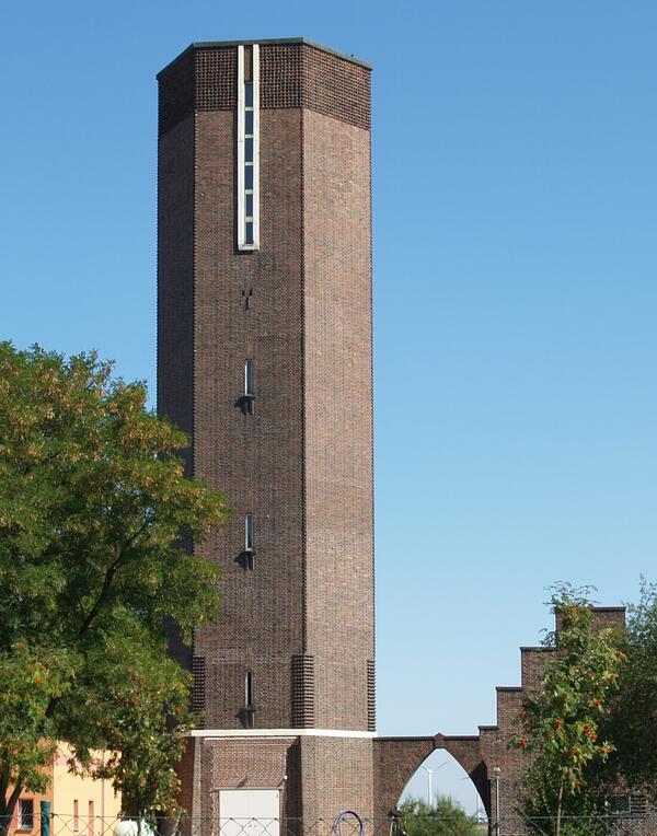 Bild vergrößern: Wasserturm Zrbig